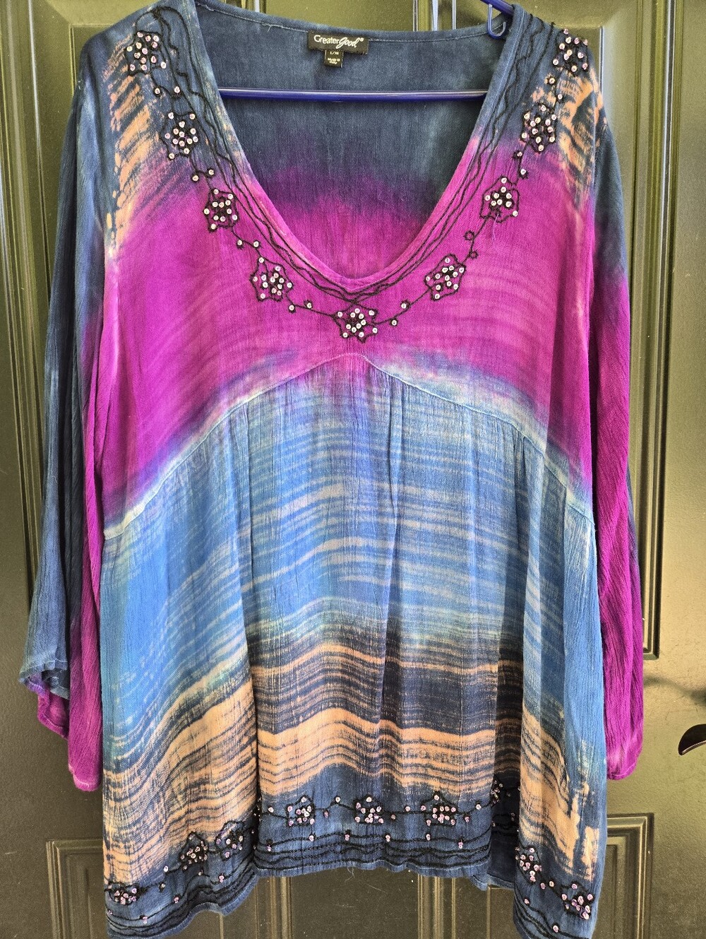 Greater Good Fuchsia & Blue Embellished Rounded V-Neck Women's Top XL